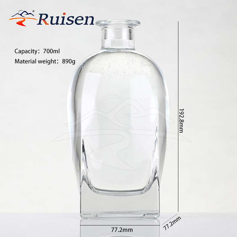Customize 700ml 70cl Unique Shaped Square Shoulder Super Flint Rum Vodka Whisky Glass Bottle With Cork