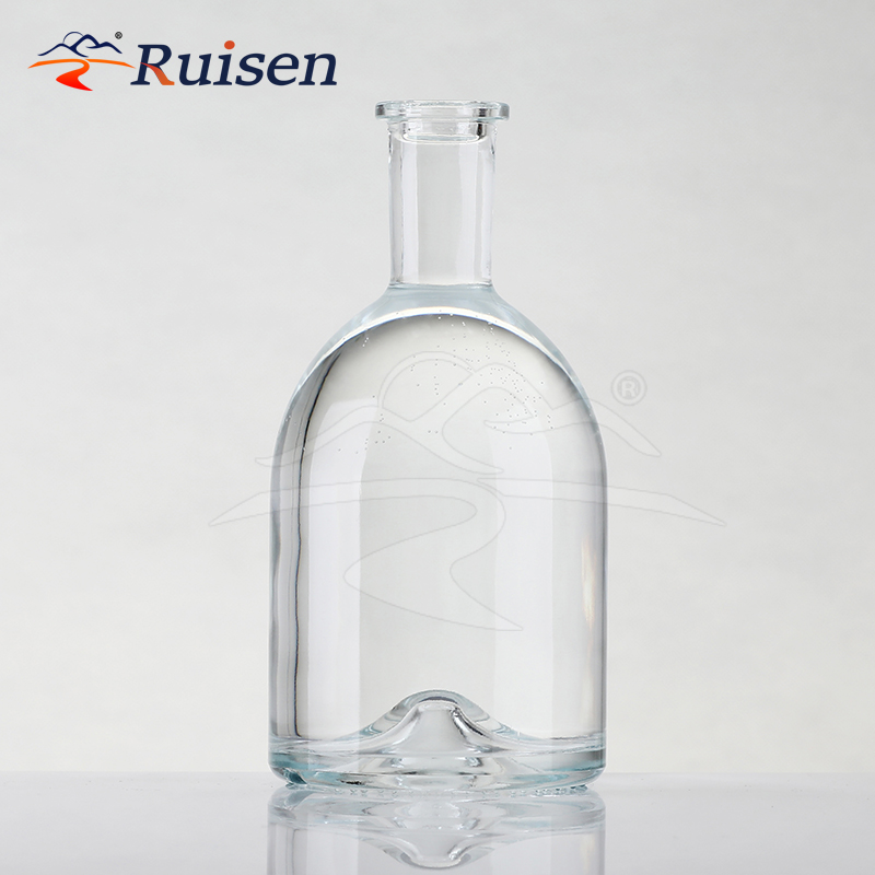 700ml Unique Shaped Clear Glass Wine Bottle For Liquor And Beverage Packaging